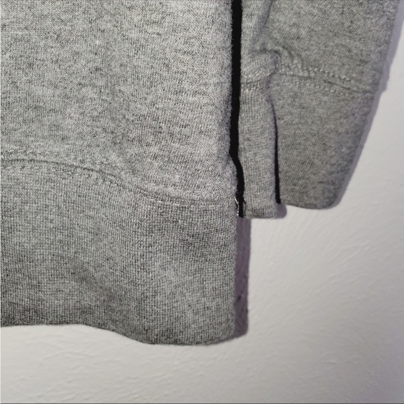 Graphic gray sweatshirt - Picture 3 of 4